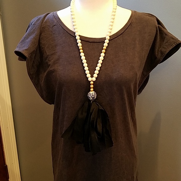 Handmade beaded necklace - Picture 1 of 2